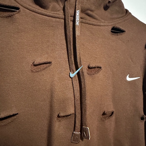 Nike x Jacquemus Swoosh Hoodie - Picture 8 of 9